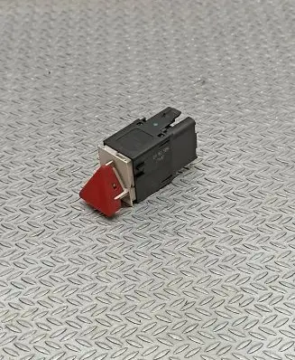 Volkswagen PASSAT B6 Hazard light switch 3C0953509A