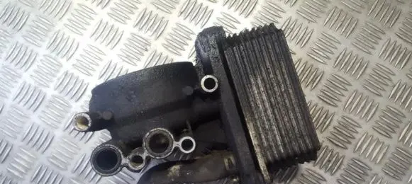 Ford Mondeo Mk III Engine oil radiator 