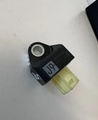 Toyota C-HR I Airbag deployment crash/impact sensor 89831F4030