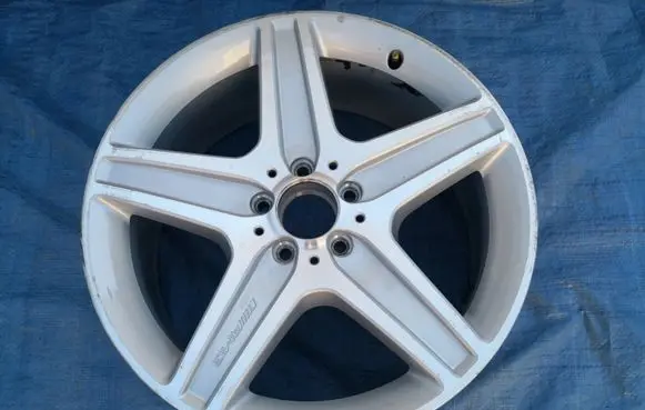 Mercedes-Benz C W204 R19 alloy rim 