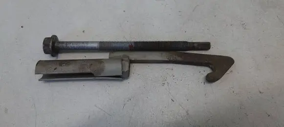 Mercedes-Benz Sprinter W906 Spare wheel bolt