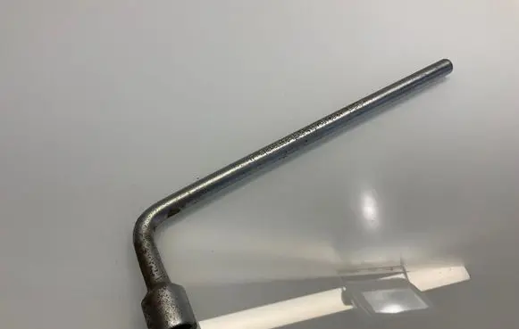 Mercedes-Benz ML W164 Wheel nut wrench A2215810001 2215810001