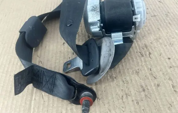 KIA Rio Front seatbelt 888801W600HCS 1404210018B 8C170C