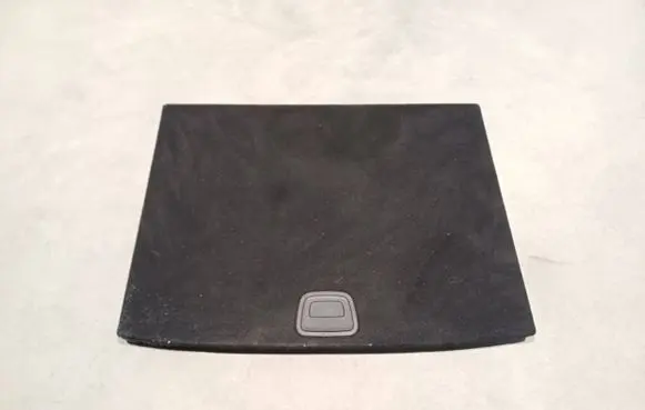 Trunk/boot floor carpet liner