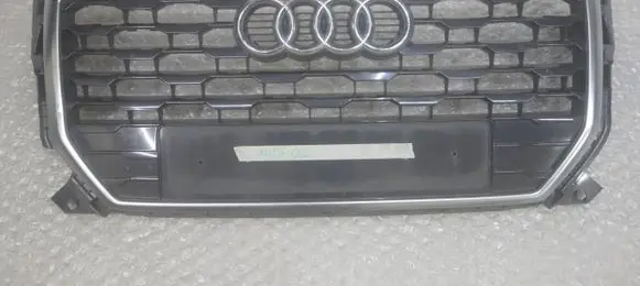 Audi Q2 - Front bumper upper radiator grill 81A853651 3TA703271
