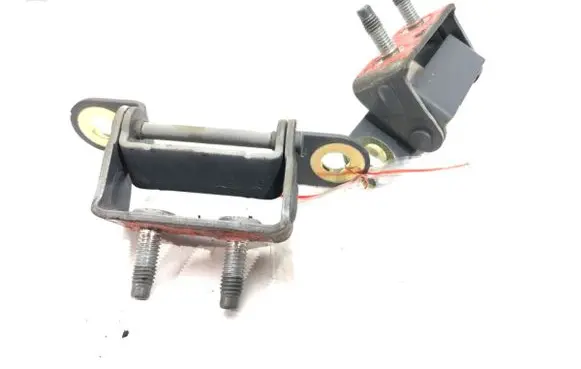 Chevrolet Cruze Tailgate/trunk/boot hinge