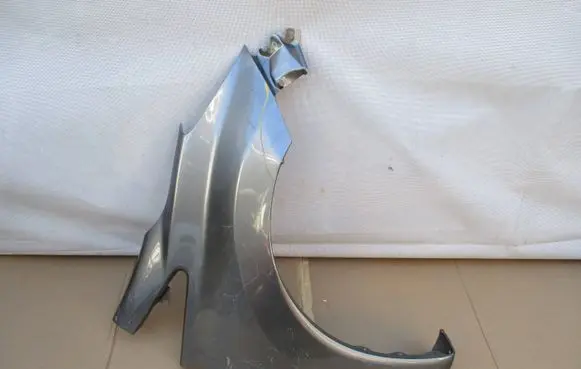 Nissan Note (E12) Fender