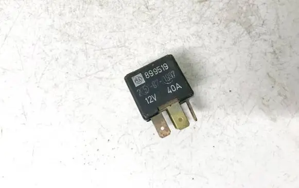 Volkswagen PASSAT B5 Other relay 443919578C 899519