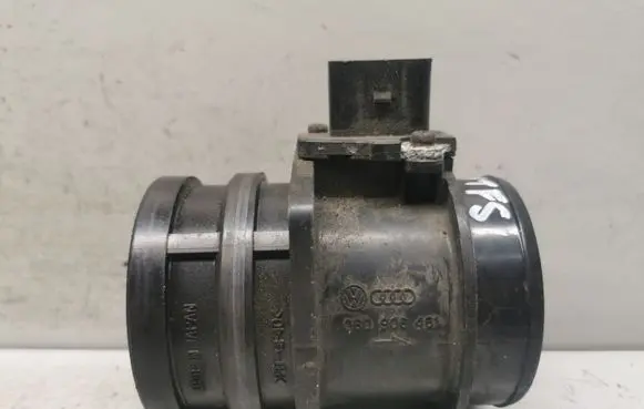 Audi A4 S4 B7 8E 8H Mass air flow meter 06D906461