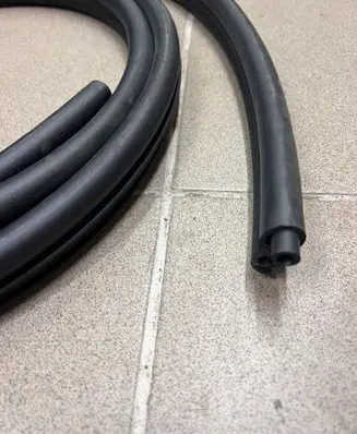 Mercedes-Benz Citan W415 Front door rubber seal A4157210080