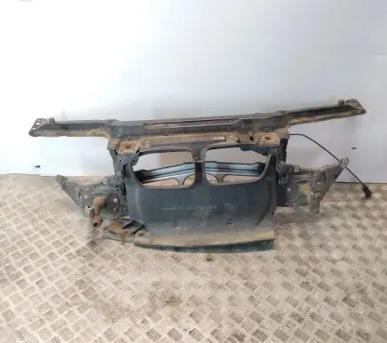 BMW 3 E46 Radiator support slam panel 8211467