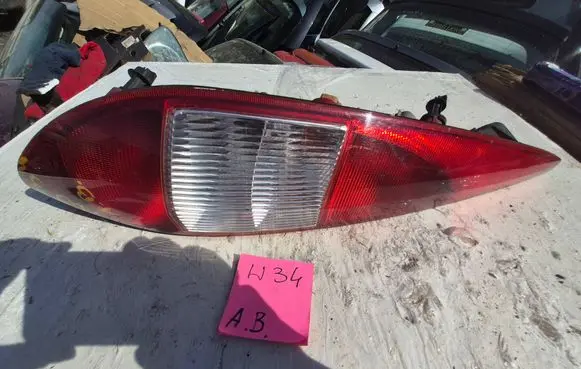 Ford Mondeo Mk III Rear/tail lights 121212123