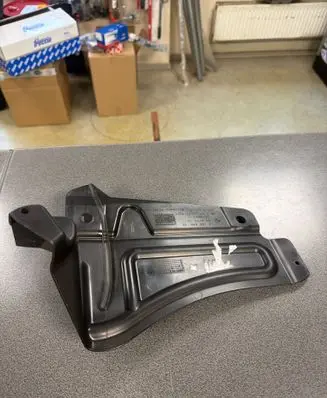 BMW 3 E92 E93 Side bottom protection 51757166649