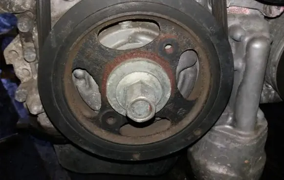Toyota RAV 4 (XA30) Crankshaft pulley 134080R011