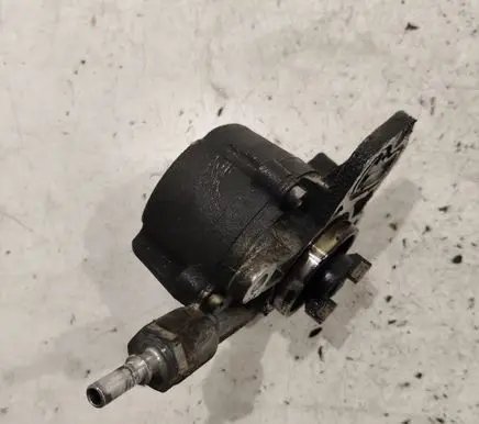 Vacuum pump