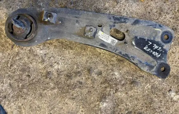KIA Pro Cee'd III Rear upper control arm/wishbone 55270G4AA0