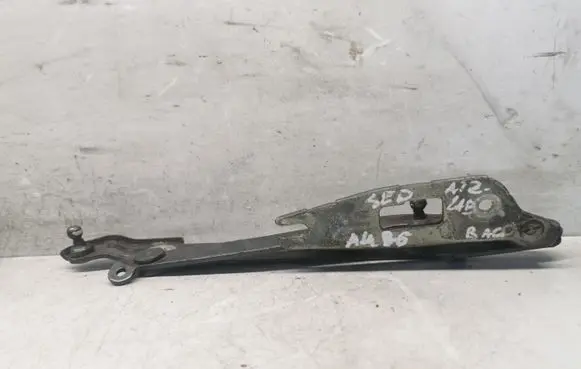 Audi A4 S4 B6 8E 8H Tailgate/trunk/boot hinge 8E5827302C