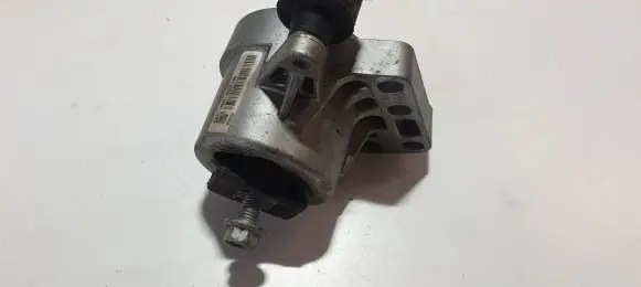 Ford Fusion II Engine mount bracket DG936F012DA 15304 203934
