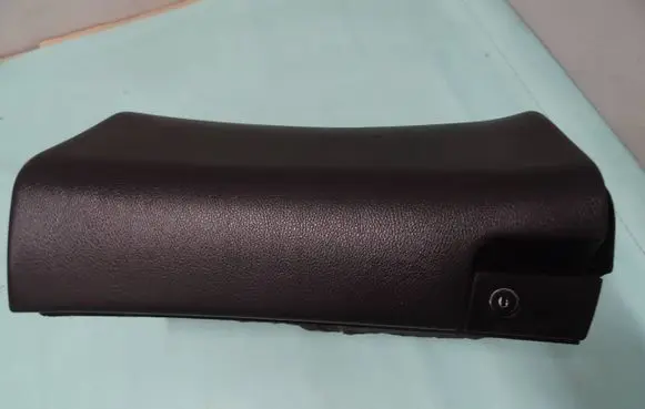 Mercedes-Benz C W203 Glove box 