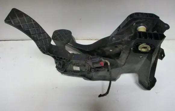 Volkswagen Transporter - Caravelle T1 Accelerator throttle pedal 5Q1721117E