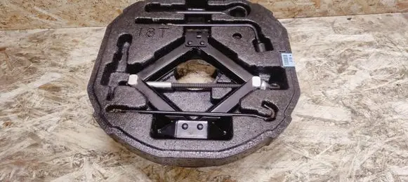 KIA Stinger Tool set 09149J5200