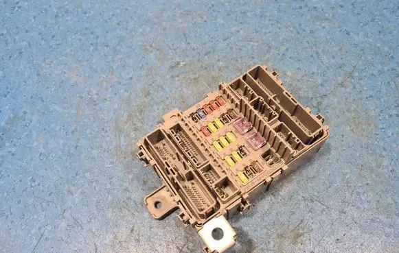 Honda Accord Fuse box set TL4-G111