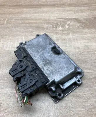 Peugeot 106 Engine control unit/module ECU 9630059880 0281001839