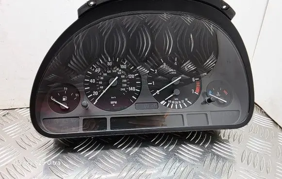 Speedometer (instrument cluster)