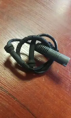 BMW 1 E81 E87 ABS brake wheel speed sensor 6762465