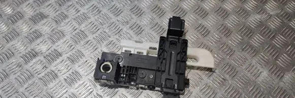 Volvo XC90 Battery relay fuse 31346674