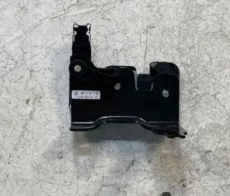 Mercedes-Benz CLS C218 X218 Seat back rest lock catch A2189200172