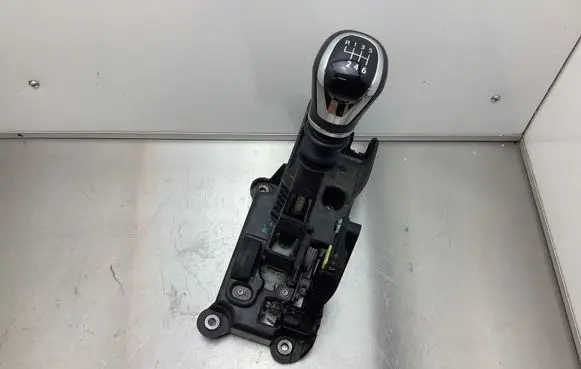 Nissan Qashqai Gear shifter/selector 341017283R 9617842 070714