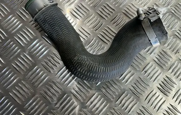 Audi Q7 4L Intercooler hose/pipe 