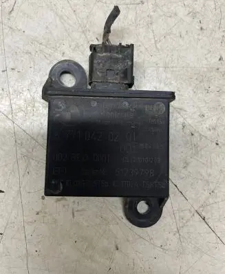 BMW X5 E70 Tire pressure control unit 6771042 51239798 053300101202