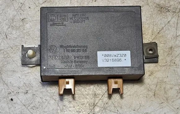 Volkswagen Transporter - Caravelle T4 Immobilizer control unit/module 1H0953257BB
