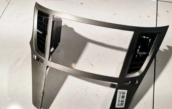Dash center air vent grill