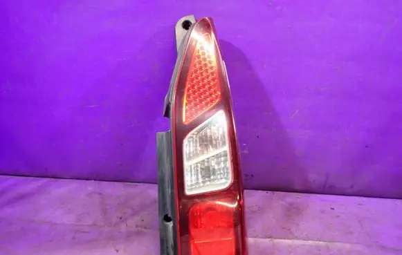 Citroen Berlingo Rear/tail lights 9680545180