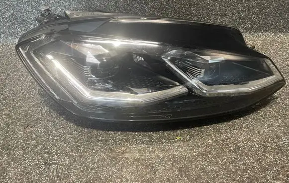 Volkswagen Golf VII Headlight/headlamp 5G1941036C 1EX01306630