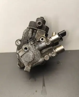 BMW 5 E60 E61 Fuel injection high pressure pump 0445010510 080917 7807495