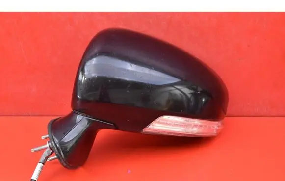 Toyota Avensis T270 Front door electric wing mirror 026399
