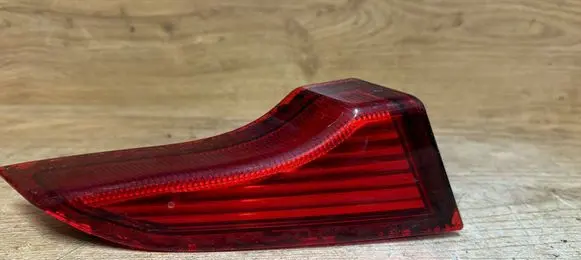 Volvo C70 Tailgate rear/tail lights