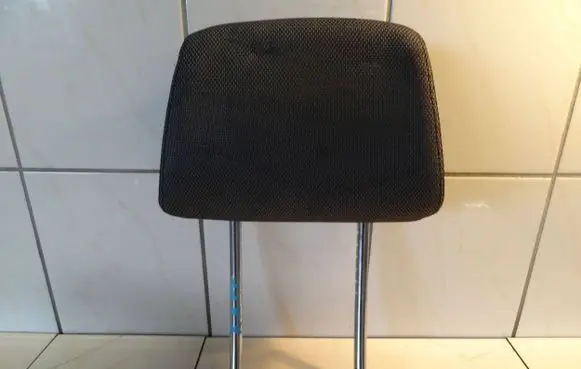 BMW X1 E84 Front seat headrest 