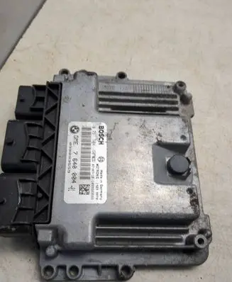 Mini One - Cooper Coupe R56 Engine control unit/module 0261S04160 7640004 030093559