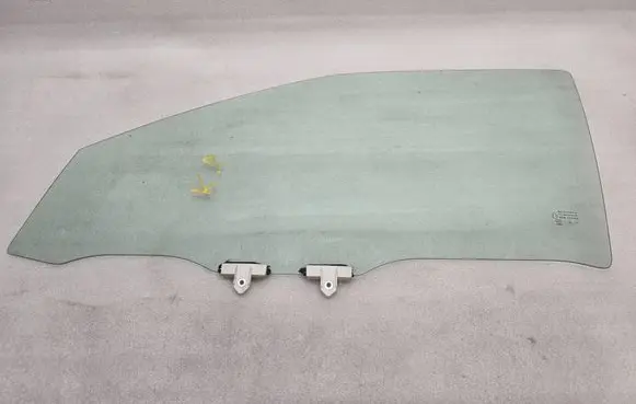Toyota Yaris Cross Front door window glass four-door 43R001533