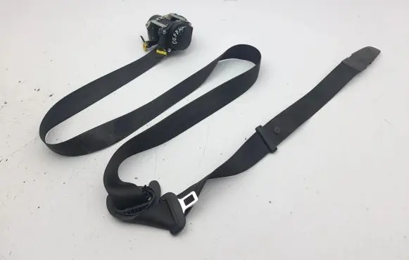 Audi A4 S4 B9 Front seatbelt 3G0857737