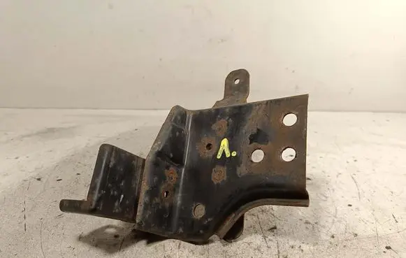 Nissan Navara D40 Other engine bay part 