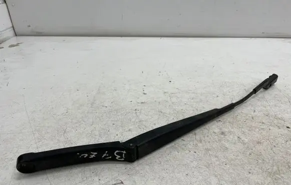 Volkswagen PASSAT B7 Front wiper blade arm 3AB955409