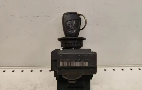 Mercedes-Benz Sprinter W906 Ignition lock A9065454908