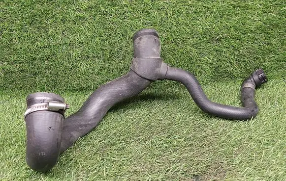 BMW 3 F30 F35 F31 Coolant pipe/hose 75943109050 7594310
