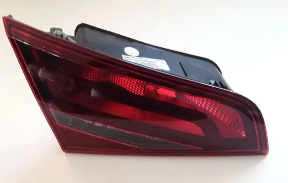 Audi A3 S3 8V Tailgate rear/tail lights 8V4945093
